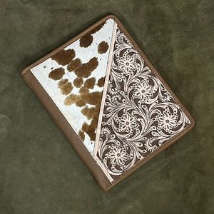 Luxury Handcrafted Cowhide Leather Portfolio <b>Binder</b> Organizer with Zipper Closure <b>Ring</b> <b>Binder</b> Writing Pad & Business Organizer - Product Image 4