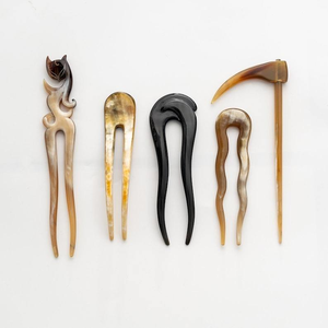 Épingle à cheveux en corne de buffle naturelle gravée sur mesure |   Bâtonnet à cheveux artisanal et écologique - Product Image 2