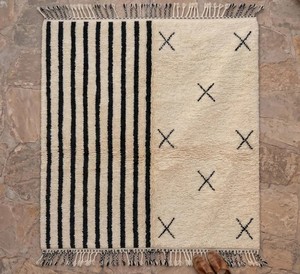 Único Beni ourain alfombra suave dormitorio alfombra marroquí Boho Beni Ourain Albertina mano anudada lana algodón negro Beige alfombra - Product Image 4