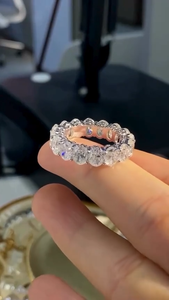 Bague MAISHA en or blanc 18 carats plaqué rhodium avec diamant ovale de luxe de 1,00 carat cultivé en laboratoire CVD pour femme, mariage/anniversaire - Product Image 6