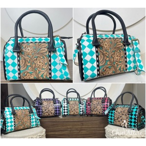 Bolso de Mano Mediano de Cuero Vacuno Hecho a Mano por Diseñador, con Patrón a Cuadros Azul Verdoso y Blanco, para Mujer, Tipo Bandolera - Product Image 1