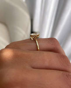 Bague de fiançailles/mariage vintage en or jaune 14 carats avec diamant de culture IGI/GIA, or blanc fin unisexe, pour anniversaire, digne d'une fête - Product Image 4