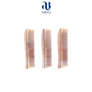 Peine de Bambú de Dientes Finos Hecho a Mano, Accesorio de Aseo Ecológico y Biodegradable para Salones de Belleza y Tiendas de Cosmética Orgánica - Product Image 3