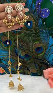 Pendientes de tuerca con acabado dorado de la mejor calidad y aspecto de piedra Kundan, glamurosos, para mujeres y niñas, colección para fiestas y eventos nocturnos. - Product Image 3