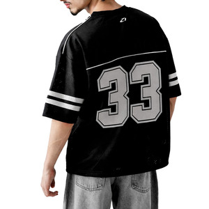 Camiseta deportiva negra personalizada con estampado de número, cuello en V, estilo oversize unisex, de malla transpirable, para fútbol americano. - Product Image 3