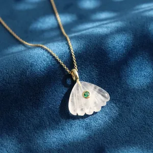 Collier pendentif en laiton plaqué or 18 carats anti-ternissement avec pierre précieuse, cristal de quartz, CZ vert et coquillage sculpté, pour femme, style plage - Product Image 2