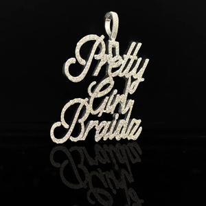 Colgante de Aleación Chapado en Oro con Diamantes de Imitación de Alto Brillo, Estilo Hip Hop Urbano - Product Image 1