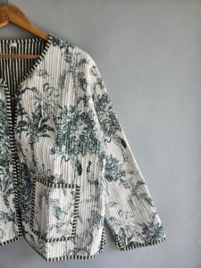 <b>Quilted</b> Jacket Women's Cotton Printed V-Neck Full Sleeve Spring Coat With Pockets Regular Length <b>Single</b> Button Closure - Product Image 5