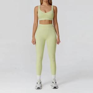 Customized Women Fitness Sports Seamless Yoga Workout Sets - <strong>Brono</strong> Sports - Product Image 4