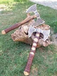 Tête de hache en acier à haute teneur en carbone de qualité industrielle, 5 lames coupantes, manche en bois de rose avec poignée en cuir - Hache ZA DAMASCUS MAKERS - Product Image 2
