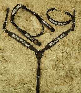 100% cuir véritable perlé Western Horse Safety Saddles Design usiné à la main avec collier de poitrine pour l'équitation - Product Image 2