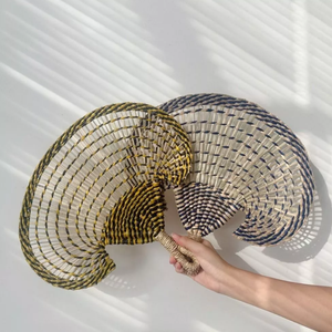 Éventail sans lame en feuilles de palmier et jonc de mer tressé à la main, texture naturelle, écologique, portable, pour événements professionnels en extérieur - Product Image 2
