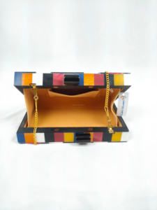 Sac à main en résine imperméable vintage bohème tendance avec chaînes pour femmes, pour les fêtes et les mariages, vente en gros en provenance d'Inde, pochette pour femmes - Product Image 2