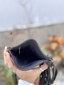 Vente en gros de sac à main pour téléphone sac à main à franges en fourrure de vachette véritable sac à bandoulière sculpté repoussé à la main sacs de petite taille pochette à bracelet sac à bandoulière - Product Image 6