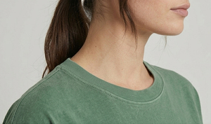 T-shirt décontracté à manches longues 100 % coton pour femme, coupe oversize avec épaules tombantes - Product Image 5