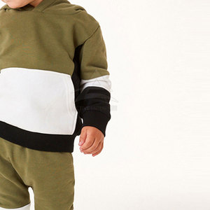 Conjunto Deportivo Infantil de Primera Calidad, Ropa Deportiva Elegante con Tela Suave para Deportes Escolares y Uso al Aire Libre - Product Image 6