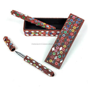 Porte-stylo de bureau décoratif fantaisie en laque perlée pour usage professionnel, porte-crayons fantaisie en strass pour cadeau souvenir - Product Image 2