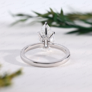 Bague de fiançailles taille poire avec diamant à griffes partagées, bague de mariage solitaire en or blanc, bijou fin en forme de goutte d'eau - Product Image 3