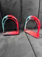 Étriers Red Jinn pour l'équitation anglaise, accessoires de selle, service OEM, étriers personnalisés, équestres, Jinn
