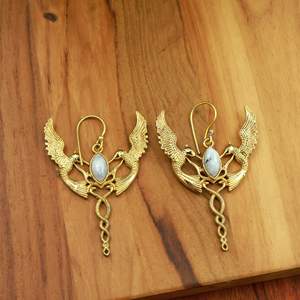 Pendientes de latón con diseño de Fénix y múltiples gemas |   Pendientes Colgantes Hechos a Mano con Diseño de Cisne Doble, Turquesa, Ojo de Tigre, Labradorita y Piedra Lunar - Product Image 3