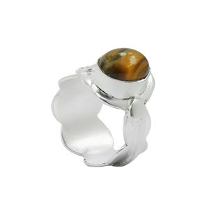 Bague artisanale en laiton avec pierre ovale œil de tigre, finition mate plaquée argent, style bohème, pierre marron 9x11mm, unisexe - Product Image 2