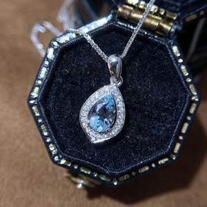 Colgante de Perla de Aguamarina Santa María Hecho a Mano con Halo de Oro Blanco de 18K, Joyería Fina de Lujo, Regalo Elegante y Brillante para Mujer - Product Image 2