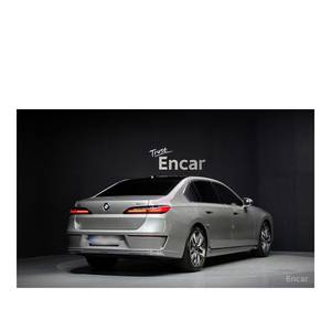 BMW Série 7 740i xDrive Classic Silver Edition 2024, 5090 km, Boîte de vitesses automatique, Volant à gauche - Product Image 2