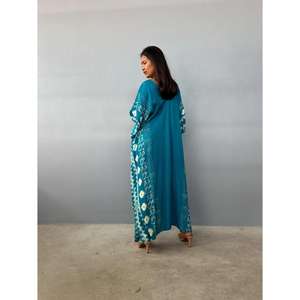 Robe longue kaftan pour femme, imprimé vert sarcelle, écologique, lavable, taille naturelle, coupe ample, style bohème, pour la plage, les vacances et la détente - Product Image 4