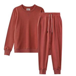Conjuntos Deportivos Unisex al Por Mayor a Precio de Fábrica, Ropa Deportiva Informal para Correr, Ropa Atlética de Moda, Suministro 100% Estampado - Product Image 1