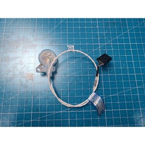 Sonda de Sensor de Temperatura TÉCNICA TFP-T-B-2M-PNP, Usada como Pieza de Repuesto para Equipos Semiconductores Antiguos - Product Image 2