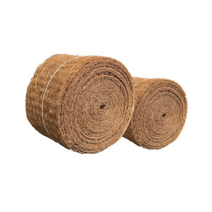Bande de coco flexible pour une installation facile et la promotion de la croissance des plantes dans les travaux d'aménagement paysager et l'agriculture - Product Image 1