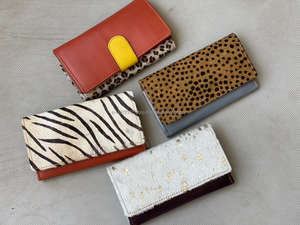 Bolso de mano colorido hecho a mano de cuero, cartera de mano de Piel reciclada - Product Image 5