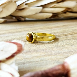 Anillos de Latón de Diseño Único, Anillo Minimalista de Ojo de Tigre, Joyería Boho de Latón para Mujer, Chapado en Oro de 18k, Texturizado, Solitario, Venta al por Mayor/OEM - Product Image 4