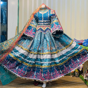 Vestidos Afganos Personalizados en Diseños y Tallas a Medida para Mujer, 100% Hechos a Mano con Bordado de Alta Calidad, Vestidos Kuchi Afganos para Bodas y Regalos - Product Image 2