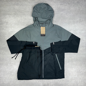 Nuevo conjunto deportivo de nailon de 2 piezas, cortavientos reflectante, estilo oversized, para hombre. - Product Image 4