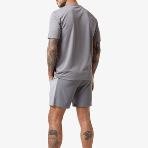 Ensemble T-shirt et short personnalisé avec logo imprimé, fabriqué en usine, vêtements d'été pour hommes, couleur unie, style hip-hop, en coton éponge - Product Image 2