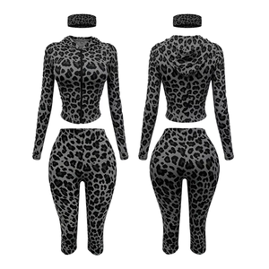 Ensemble 2 pièces personnalisé pour femme : Veste, Legging et Brassière de Sport – Tenue de Sport Complète pour l'Entraînement et la Gym – Vente en Gros - Product Image 4