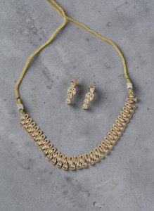 Conjunto de Collar Gargantilla y Pendientes Colgantes de Estilo Étnico con Diamantes Polki Sin Tallar, Color Oro Elegante, Accesorios para Fiesta, Boda y Novia - Product Image 5
