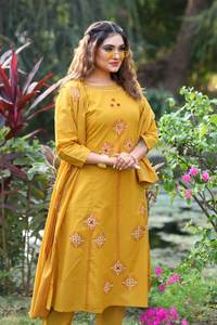 Exclusivo Salwar Kameez de Algodón Estampado con Protección Solar de Secado Rápido, Disponible para Todas las Temporadas, Precio al por Mayor para Uso Casual y de Fiesta - Product Image 3