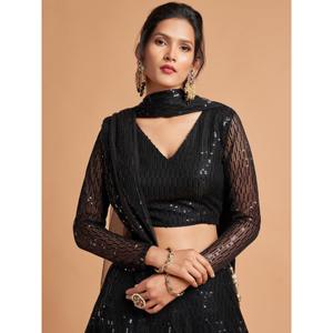 Lehenga choli เสื้อผ้าตาข่ายปักเลื่อมสีดำสุดพิเศษสำหรับปาร์ตี้ - Product Image 3