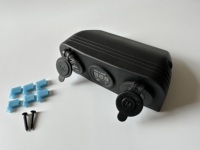 Pengisi Daya USB Ganda 3 in 1 Model Tempel di Permukaan + Soket Rokok 12V + Voltmeter untuk Ponsel, Tablet, dan Pad