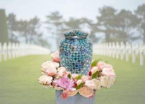 Urne en mosaïque de verre, urne décorative artisanale avec un design de carreaux multicolores pour la décoration de la maison - Product Image 2
