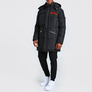 Veste longue matelassée pour homme avec logo personnalisé, style streetwear, capuche amovible, design OEM, manteau chaud en polyester - Product Image 1