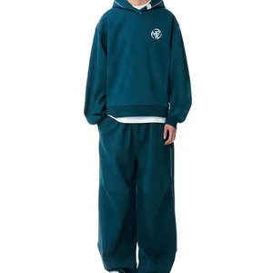 Ensemble de vêtements de sport avec matière respirante et confortable pour les activités physiques, survêtement oversize - Product Image 1
