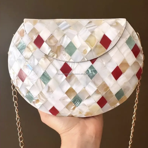 Bolso de Mano de Metal Hecho a Mano con Decoración de Resina Brillante para Fiestas y Bodas - Product Image 4