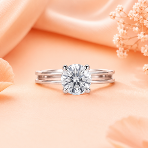 Anillo de Doble Banda de Oro Blanco de 10K con Diamantes Cultivados en Laboratorio |   Anillo de Compromiso Solitario Redondo |   Joyería de Lujo para Bodas y Aniversarios - Product Image 1
