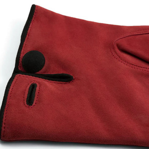 Gants d'hiver pour hommes en peau de mouton rouge, à doigts complets, avec fermeture à boutons-pression, faits à la main, thermiques et écologiques - Product Image 4