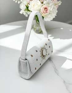 Sac fourre-tout personnalisé en perles de verre, couleur des perles personnalisable, pour cadeau de mariage ou de demoiselle d'honneur, motif floral bleu, certifié MS - Product Image 3