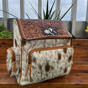 Nuevo 2025 alta calidad Unisex moda logotipo personalizado mano Tooled cuero de vaca portátil mochilas cuero genuino pañal mochila - Product Image 4