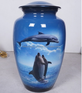 Urna Funeraria de Latón Metálico Ecológica Hecha a Mano con Diseño de Pájaro Hamming para Cenizas Humanas con Bolsa de Terciopelo, Acabado Moderno y Confortable - Product Image 3